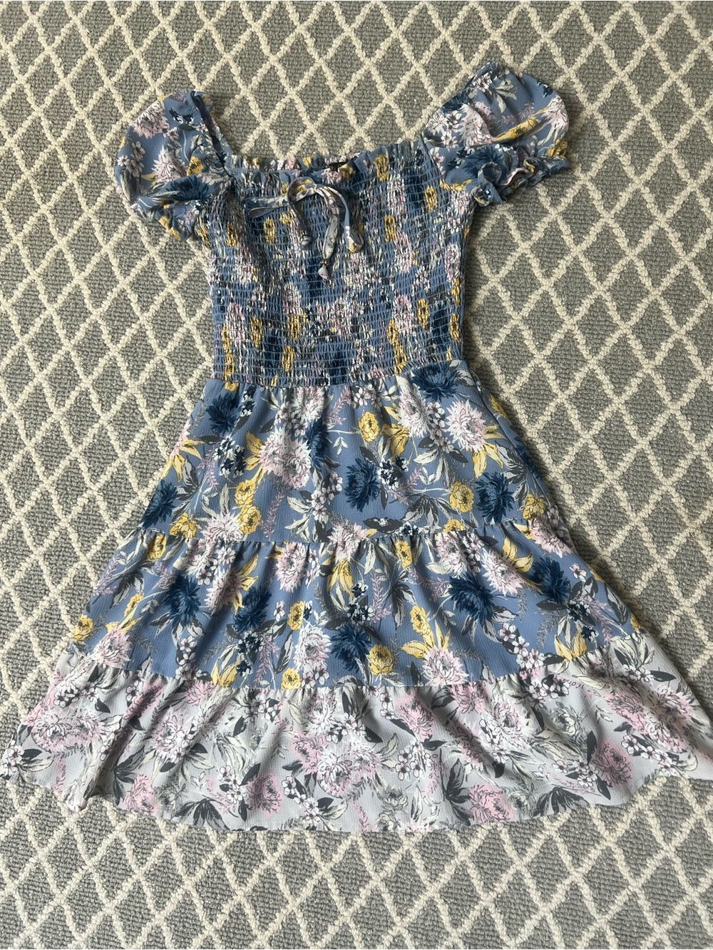 City Studio Dress Juniors XXS Blue Floral Smocked Puff Sleeve Lined Sundress EUC